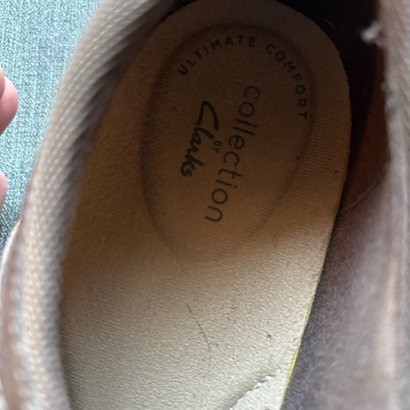 Clarks Womens size 9.5 M Angie Pearl‎ Cushioned Loafer Shoes Brown Slip On Heel - Picture 14 of 15